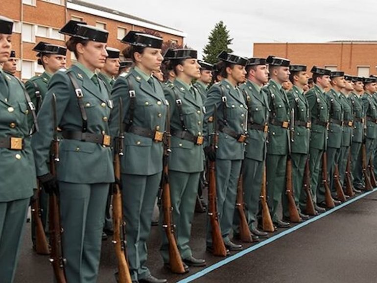 Qué es un Teniente de la Guardia Civil